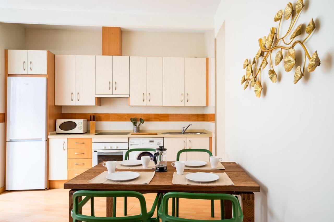 Homeabout Fresca Apartment II Малага Экстерьер фото