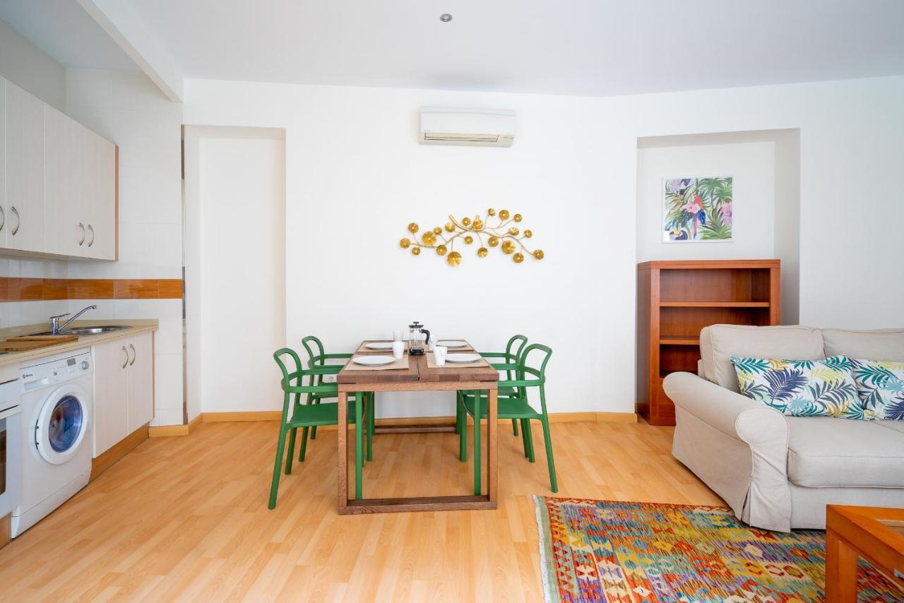Homeabout Fresca Apartment II Малага Экстерьер фото