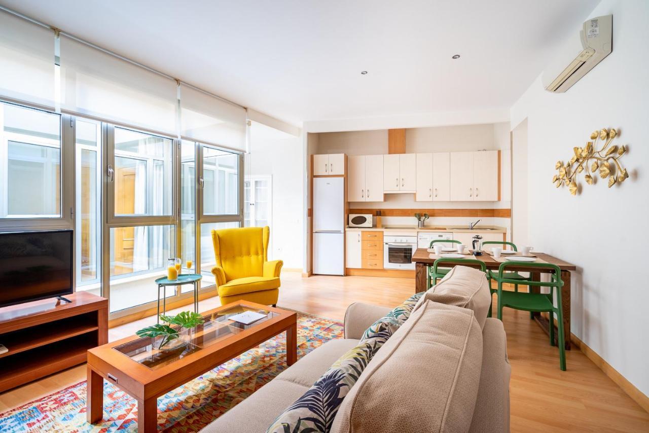 Homeabout Fresca Apartment II Малага Экстерьер фото