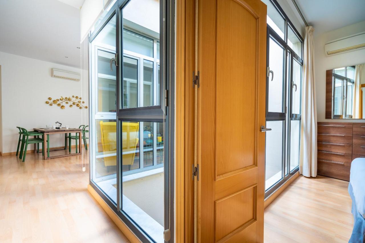Homeabout Fresca Apartment II Малага Экстерьер фото